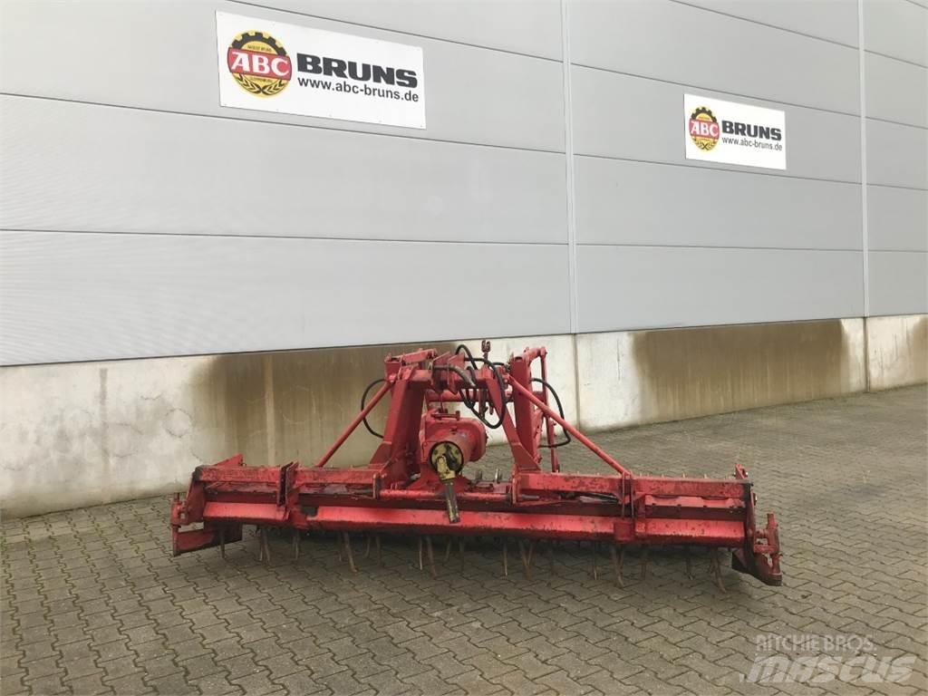 Krone KES 121-3000 Rotační brány a půdní frézy