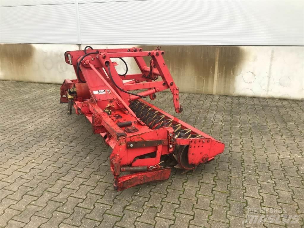 Krone KES 121-3000 Rotační brány a půdní frézy