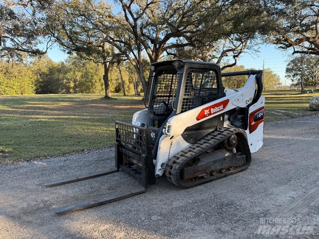 Bobcat T 64 Smykem řízené nakladače