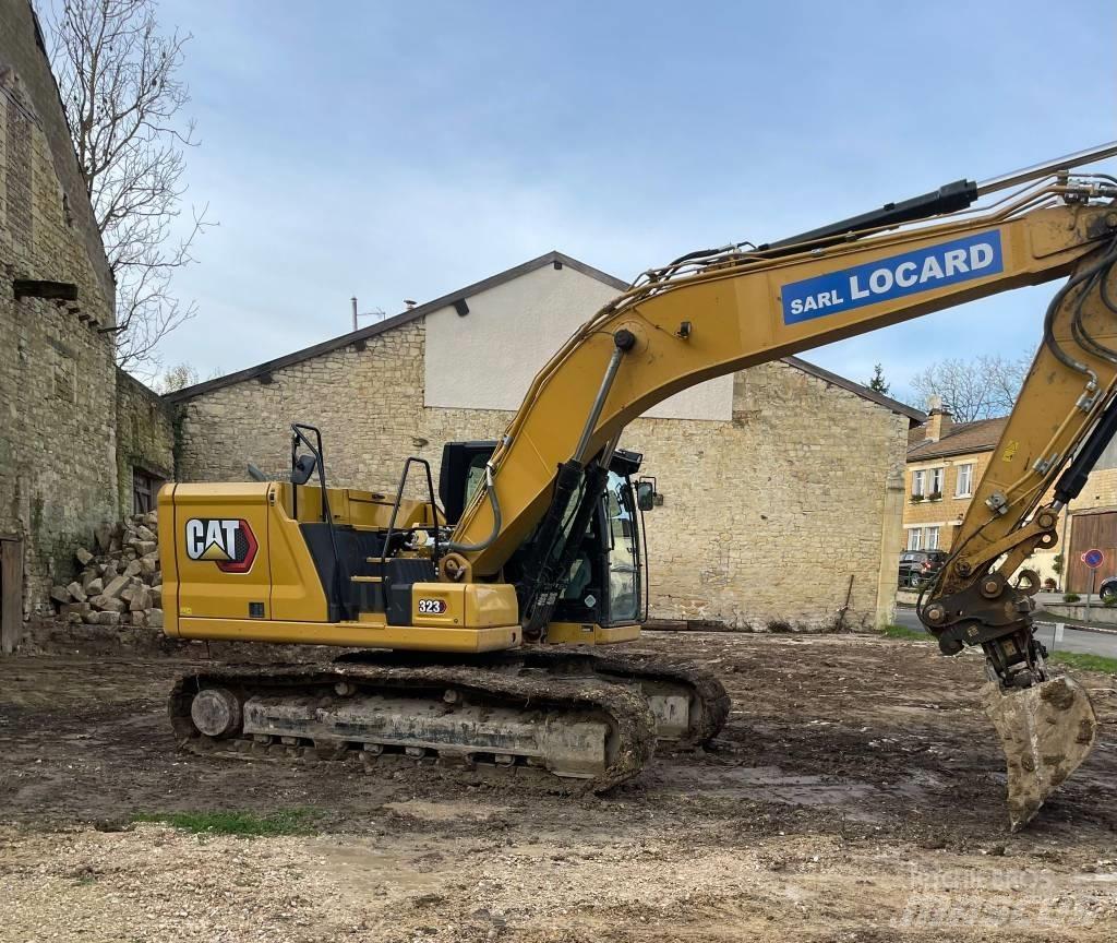 CAT 323 Pásová rýpadla