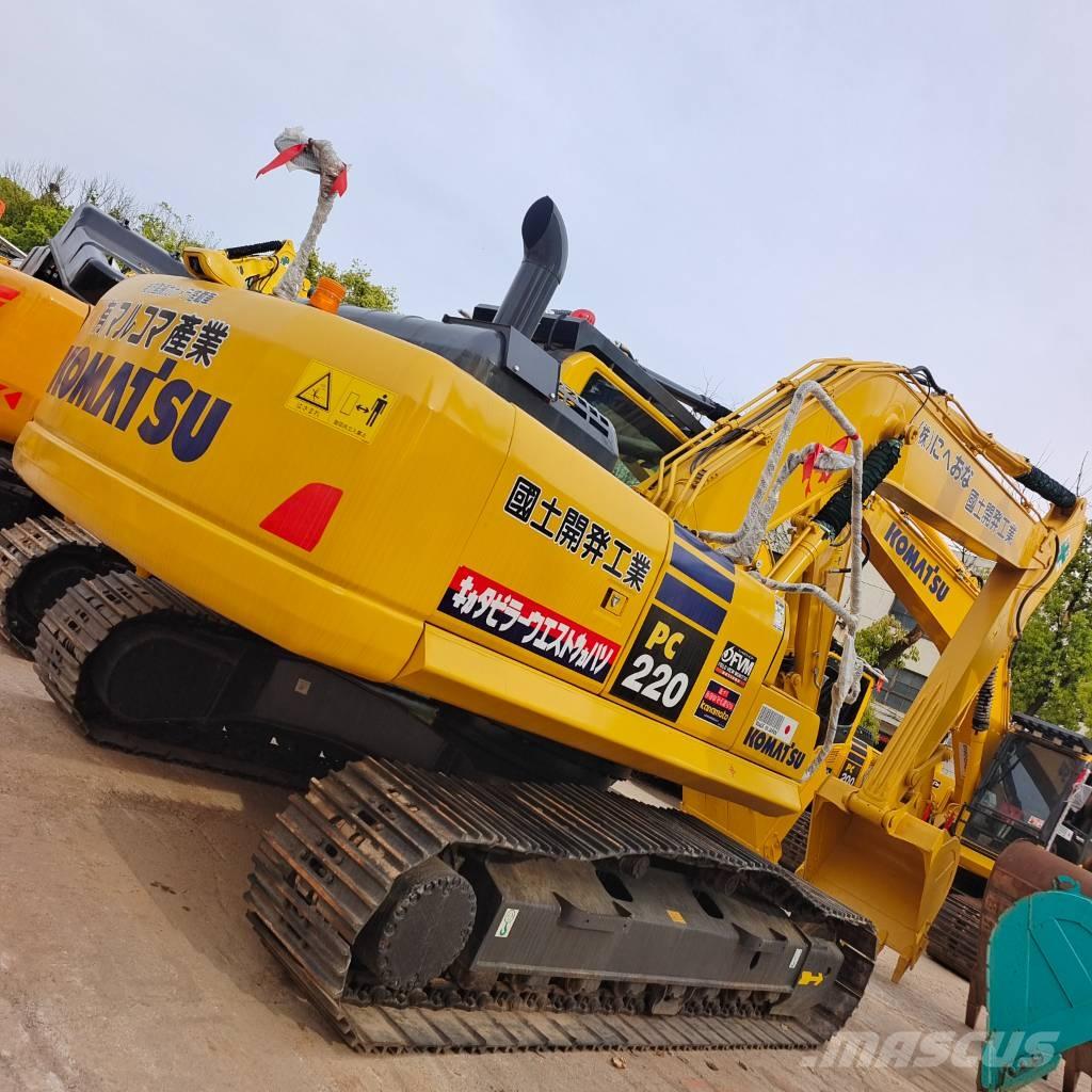 Komatsu PC 220-8 Pásová rýpadla