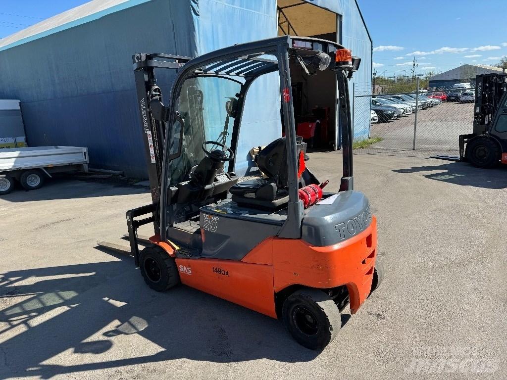 Toyota 8FBM20T Akumulátorové vozíky