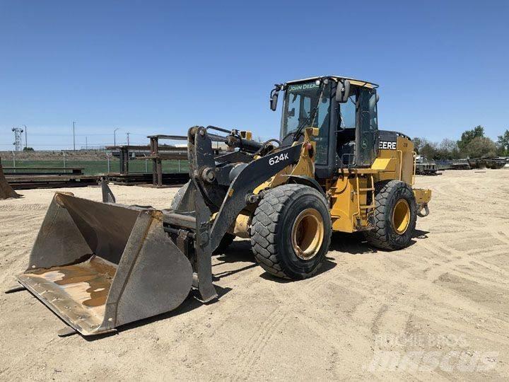 John Deere 624KII Kolové nakladače