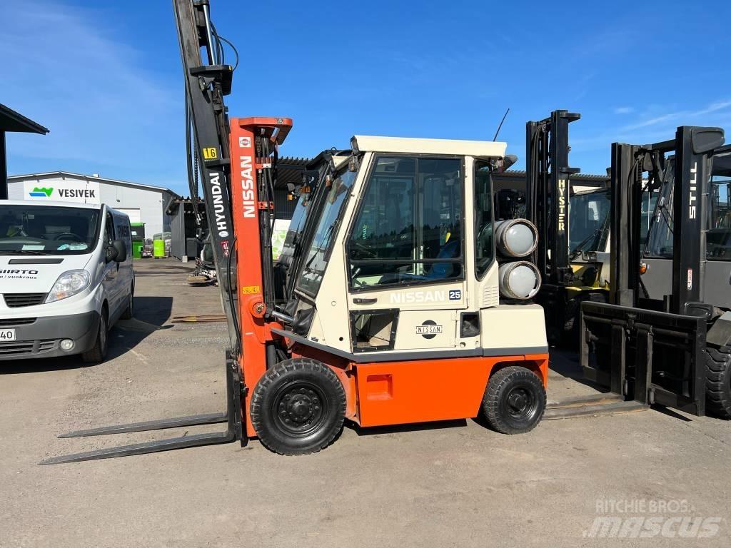 Nissan PH02A25U LPG vozíky