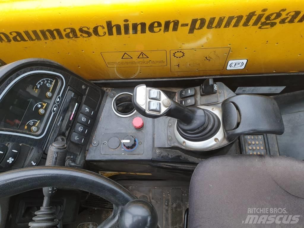 JCB 525-60 Teleskopické manipulátory