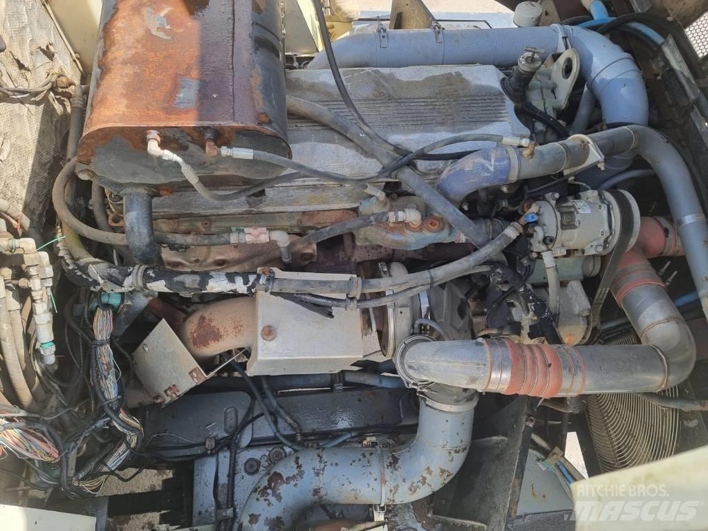 Terex TA 40 6x6 Kloubové dempry
