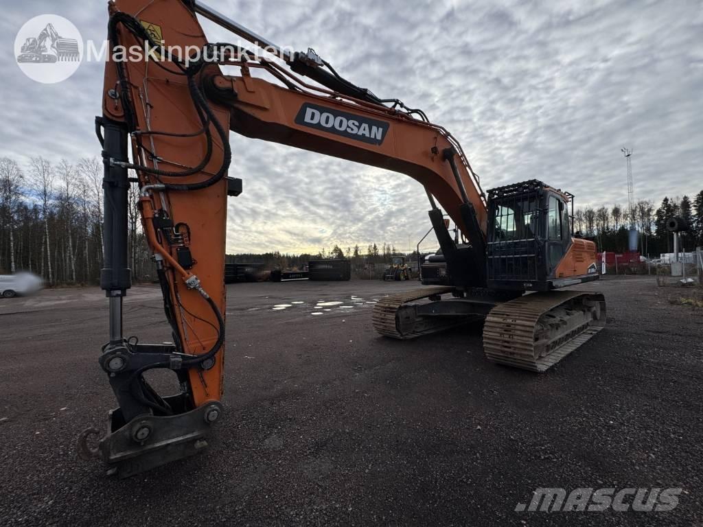 Doosan DX 300 LC Pásová rýpadla
