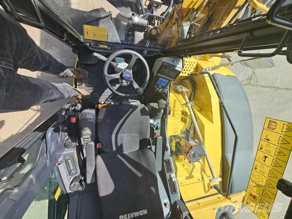Komatsu PW 98 MR-11 Kolová rýpadla