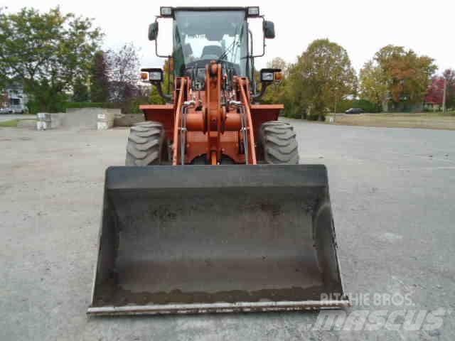 Hitachi ZW 120-6 Kolové nakladače