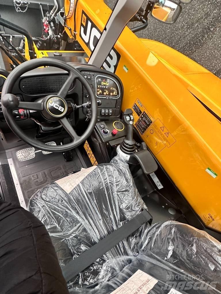 JCB 525-60 Teleskopické manipulátory