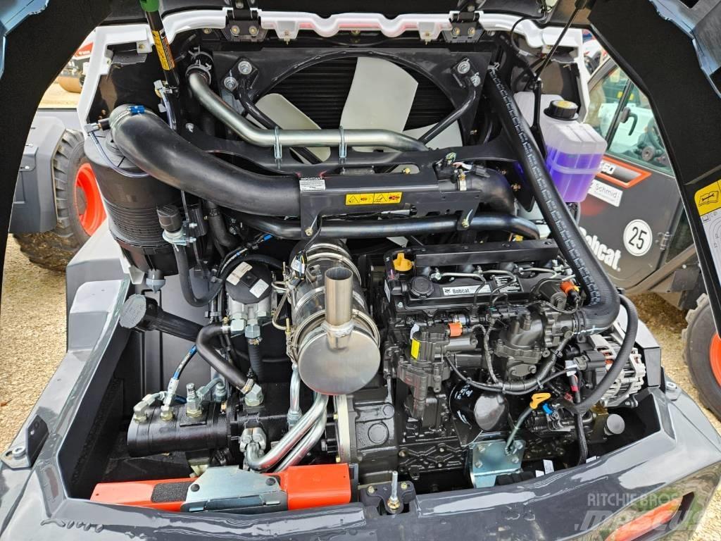Bobcat L95 Kolové nakladače