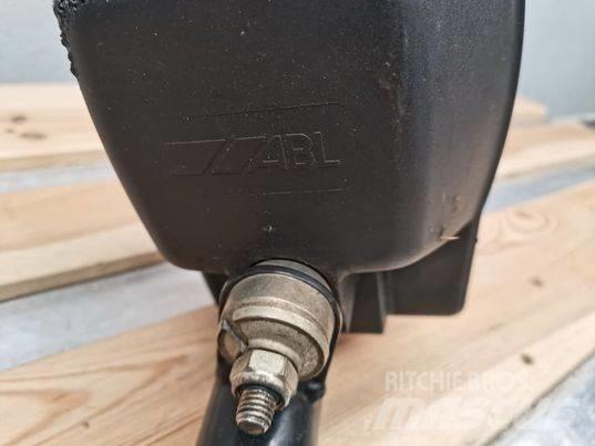 JCB 535-95 lamp Kabiny a interiér