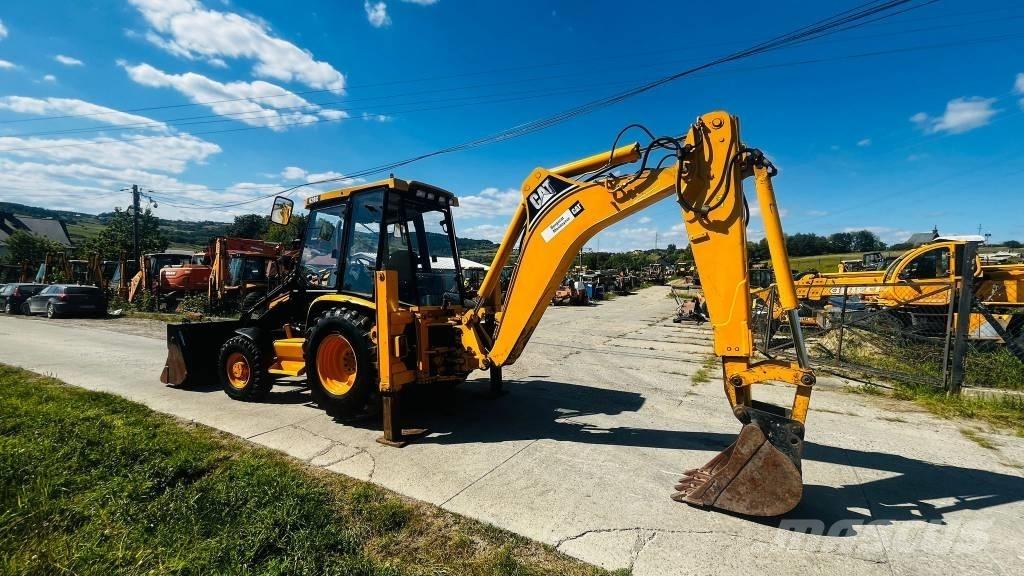 CAT 428 C Rýpadlo-nakladače
