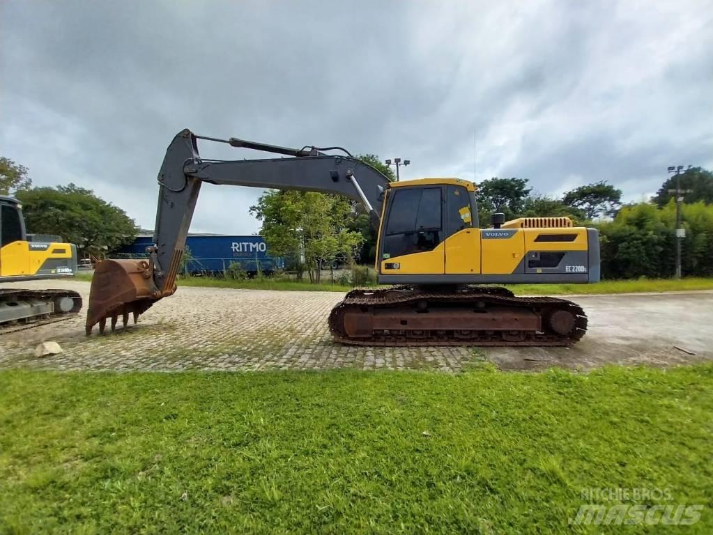 Volvo EC 220 DL Pásová rýpadla
