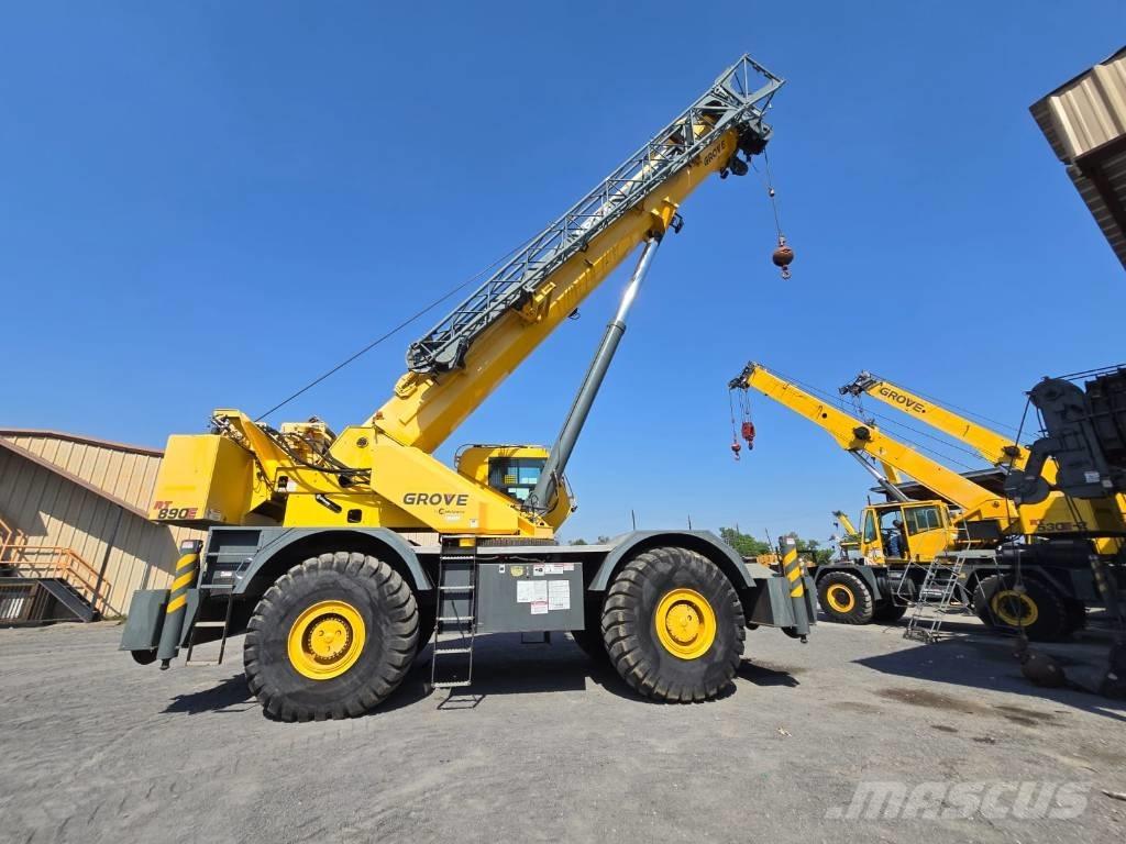 Grove RT 890 E Jeřáby pro těžký terén