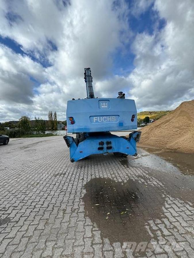 Fuchs MHL360 Kolové nakladače