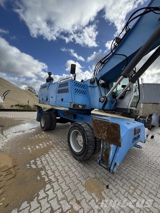 Fuchs MHL360 Kolové nakladače