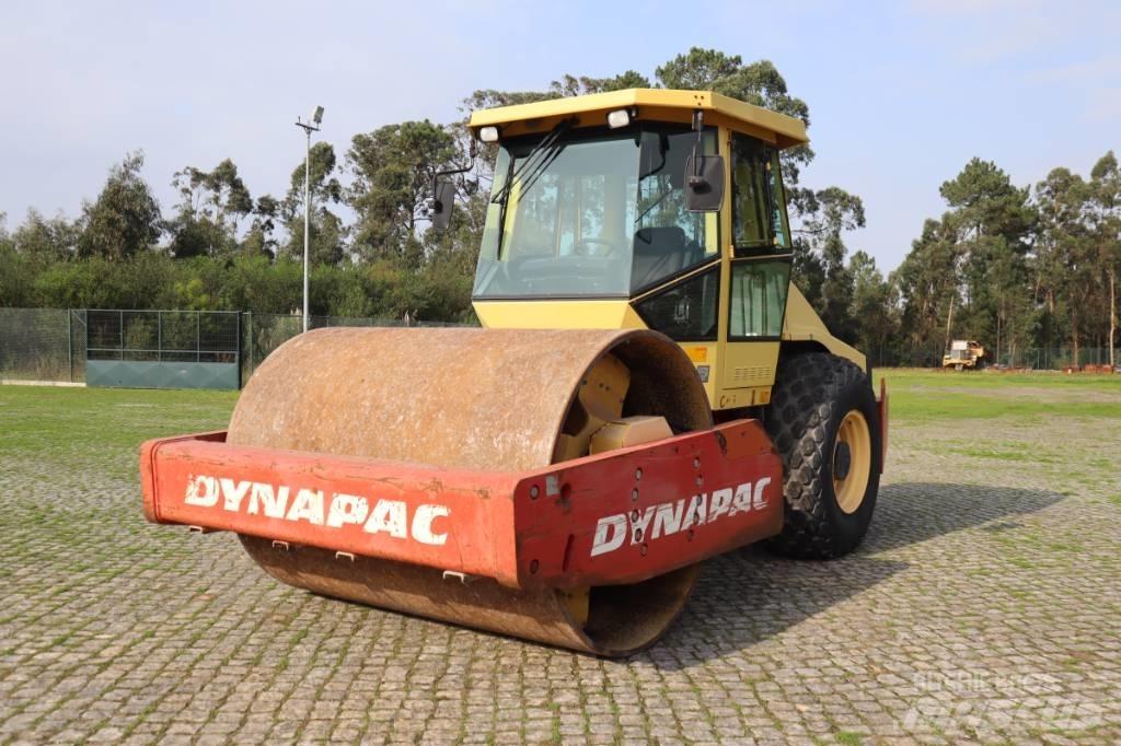 Dynapac CA402D Tahačové válce
