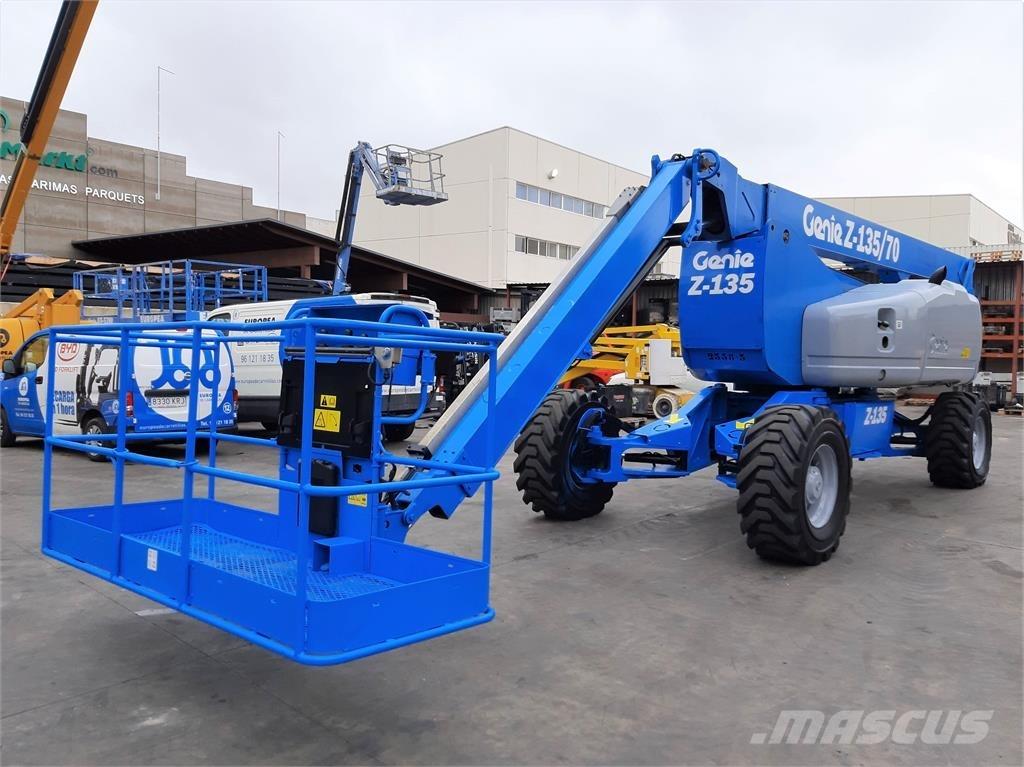 Genie Z135 70 Kloubové plošiny