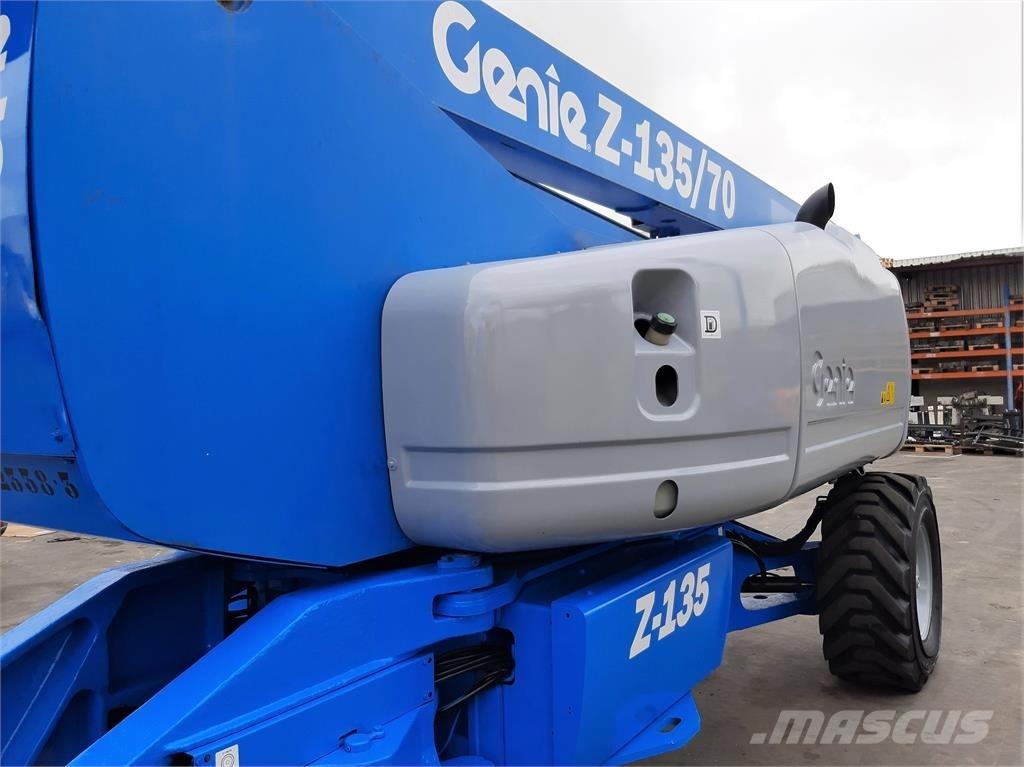 Genie Z135 70 Kloubové plošiny