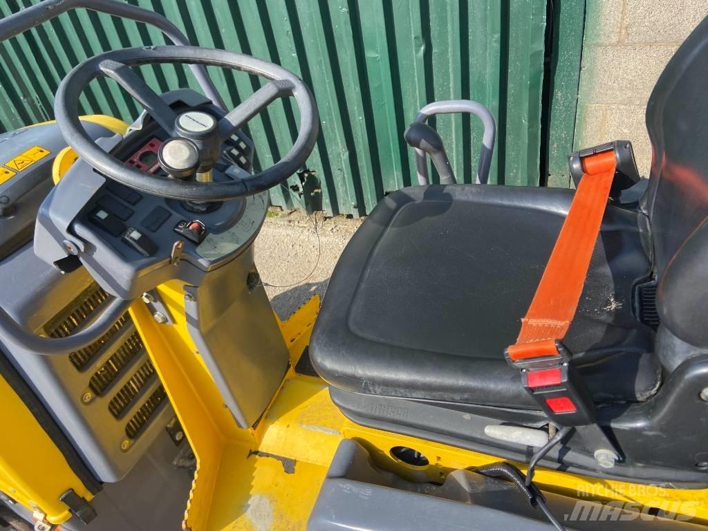 Atlas Copco cc 800 Tandemové válce