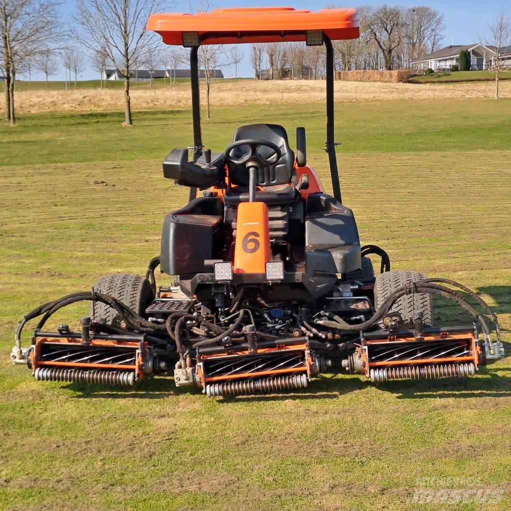 Jacobsen LF570 Sekačky fervejí