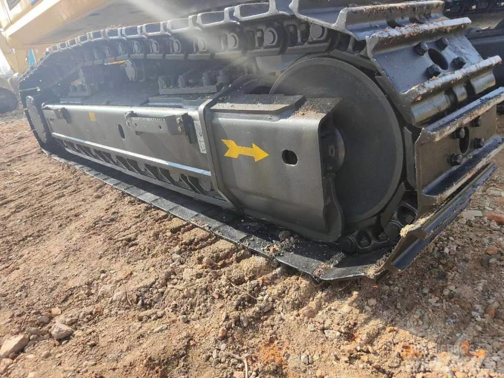Komatsu PC 450 Pásová rýpadla