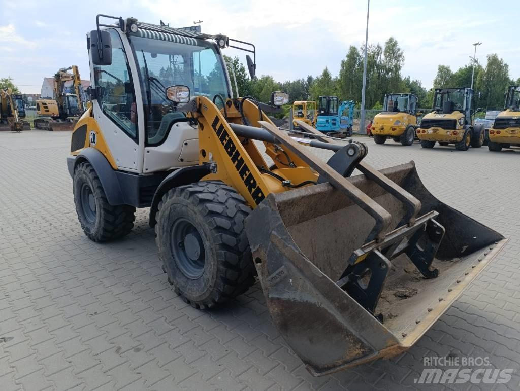 Liebherr L508C Kolové nakladače