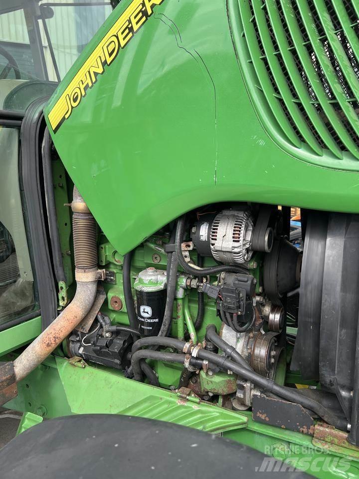 John Deere 6320 Traktory
