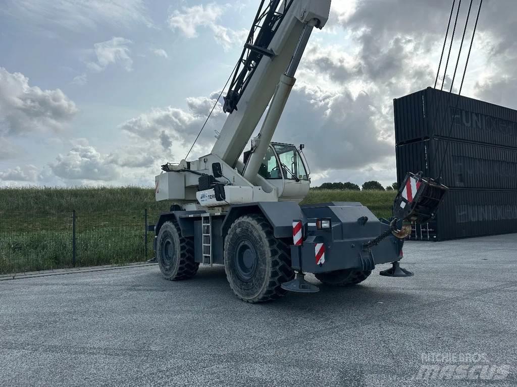 Terex A600 Jeřáby pro těžký terén