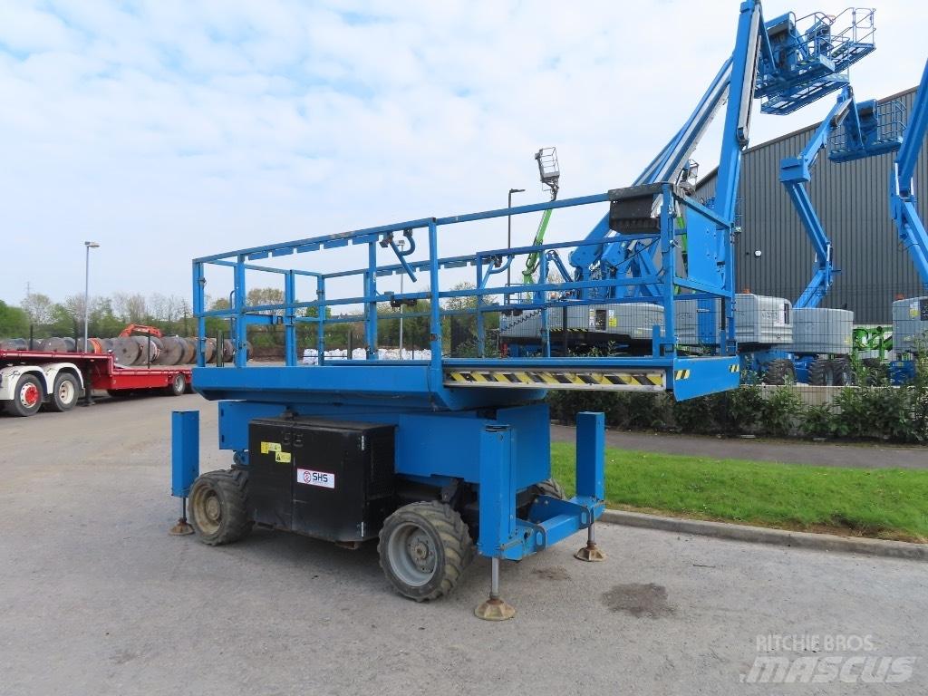 Genie GS 3369 RT Nůžková zvedací plošina