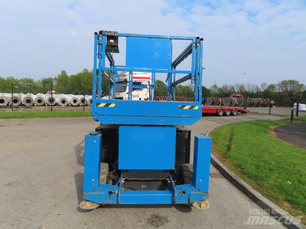 Genie GS 3369 RT Nůžková zvedací plošina