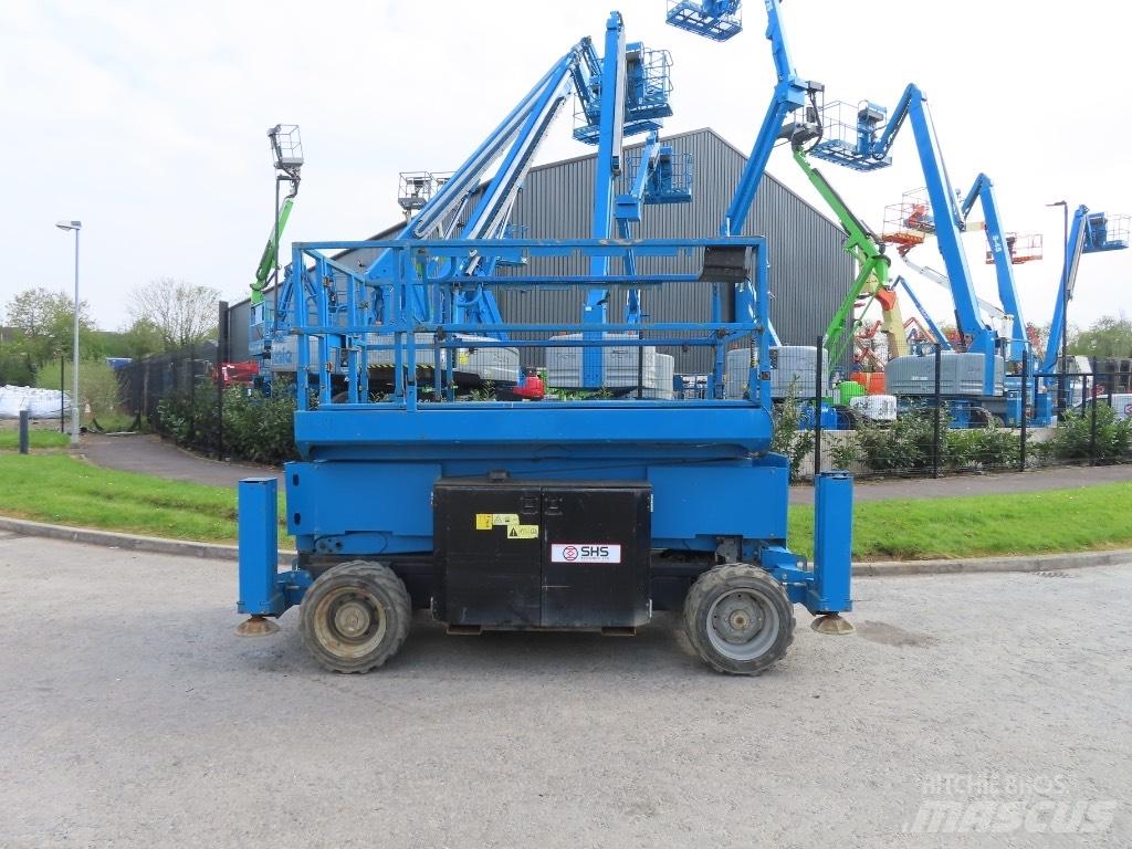 Genie GS 3369 RT Nůžková zvedací plošina