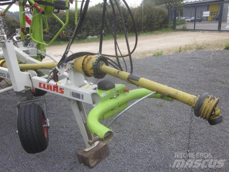 CLAAS VOLTO 1100 T Obraceče a shrabovače sena