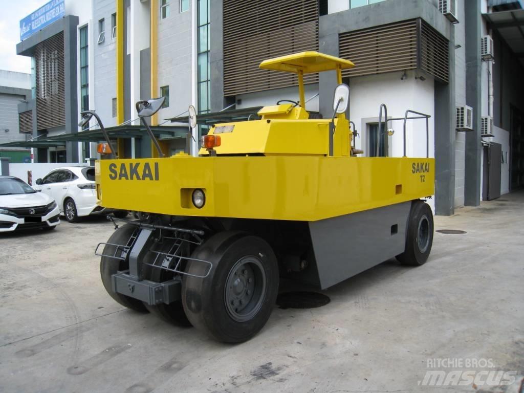 Sakai T2 Pneumatikové válce