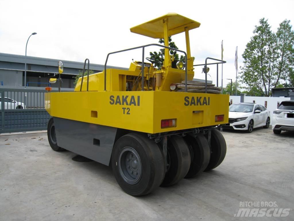 Sakai T2 Pneumatikové válce
