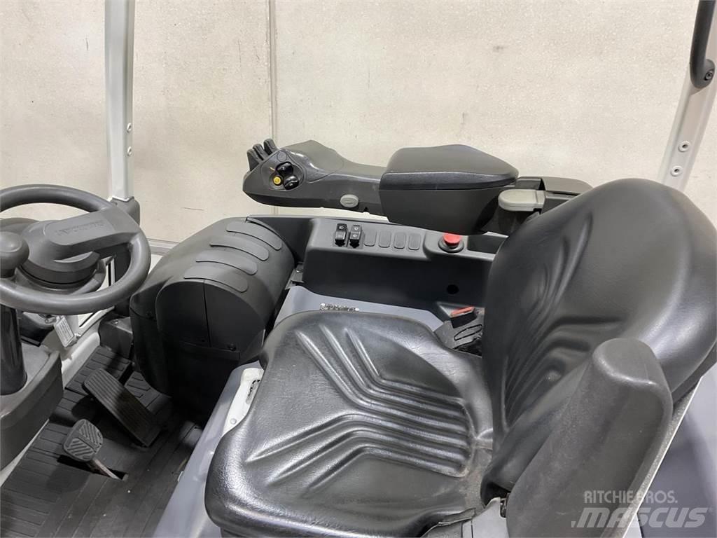 Nissan TX3-16 Akumulátorové vozíky