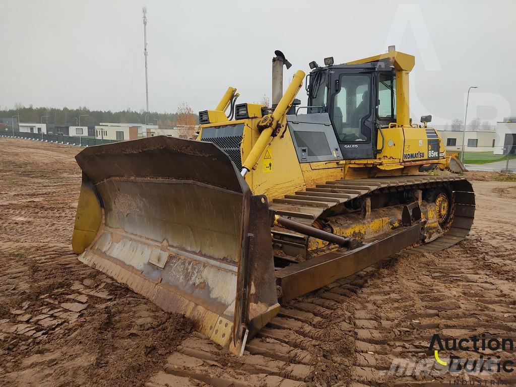 Komatsu D85PX-15 Pásové dozery