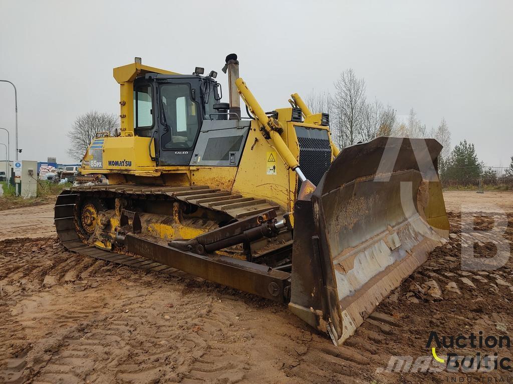 Komatsu D85PX-15 Pásové dozery