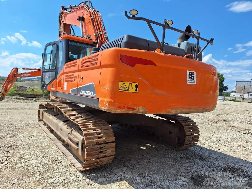 Doosan DX 380 Pásová rýpadla