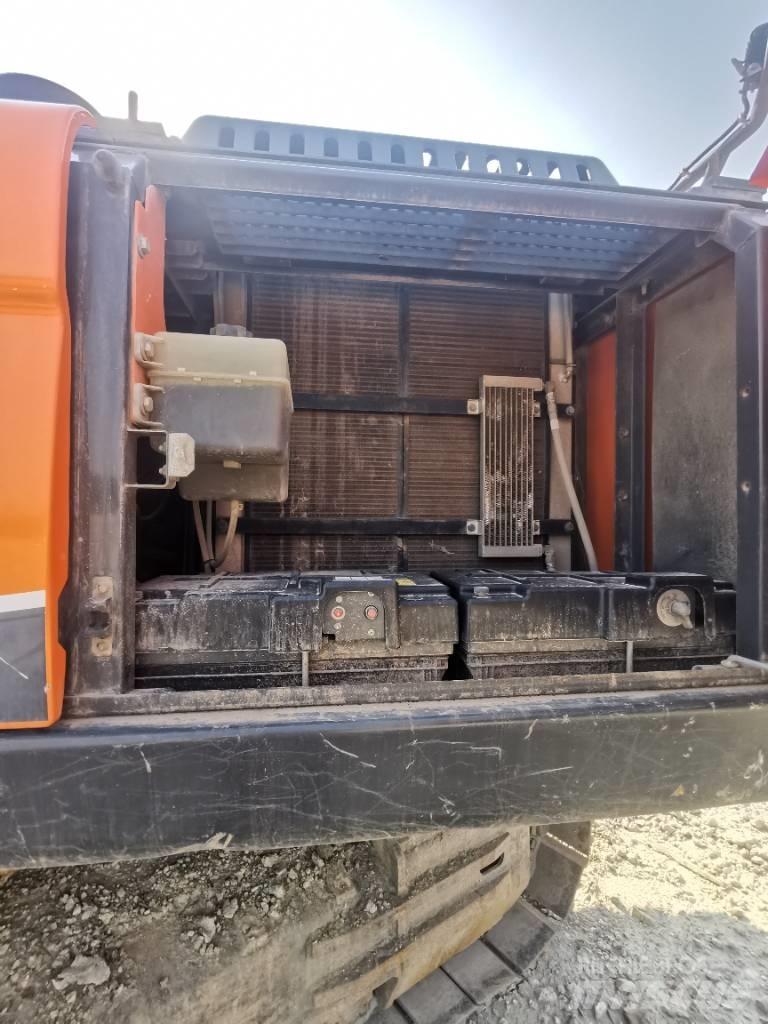 Doosan DX 380 Pásová rýpadla