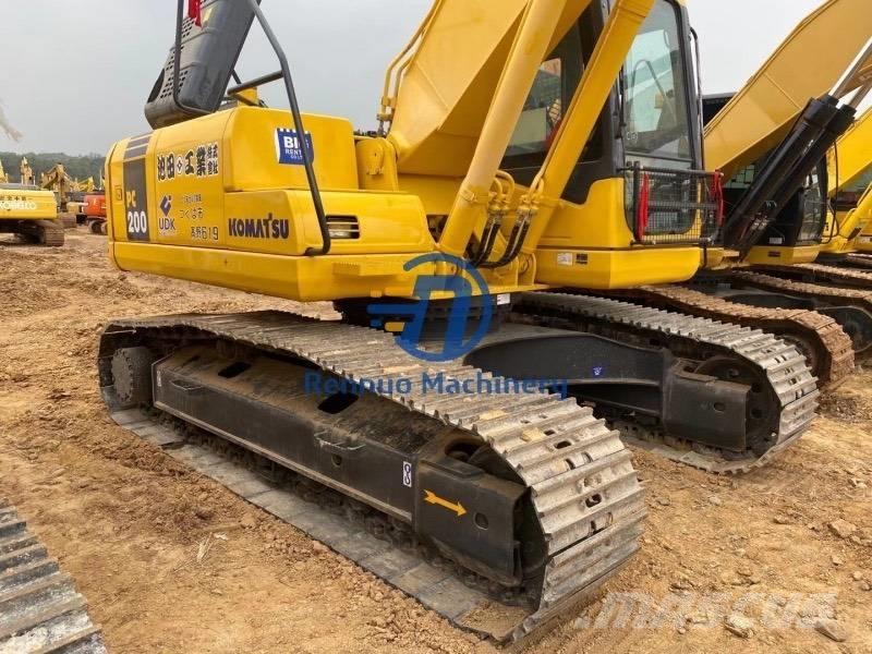 Komatsu PC200-7 Pásová rýpadla