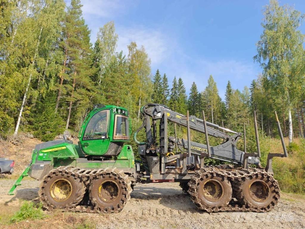 John Deere 1010 G Vyvážecí traktory