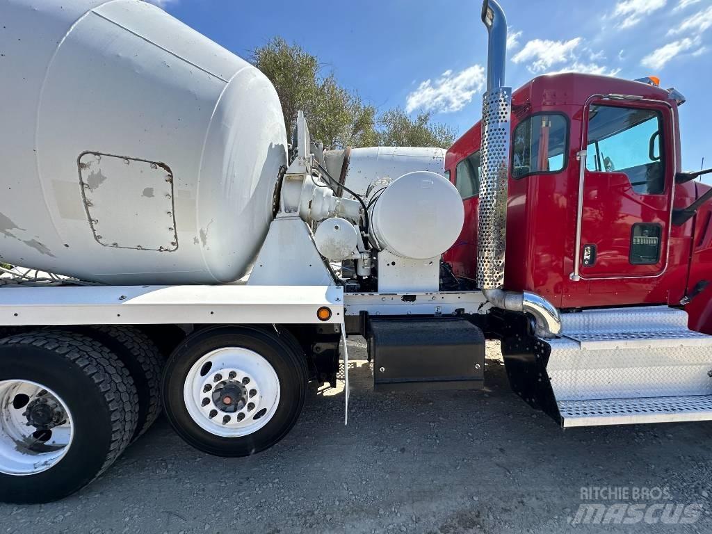 Kenworth W 900 Další