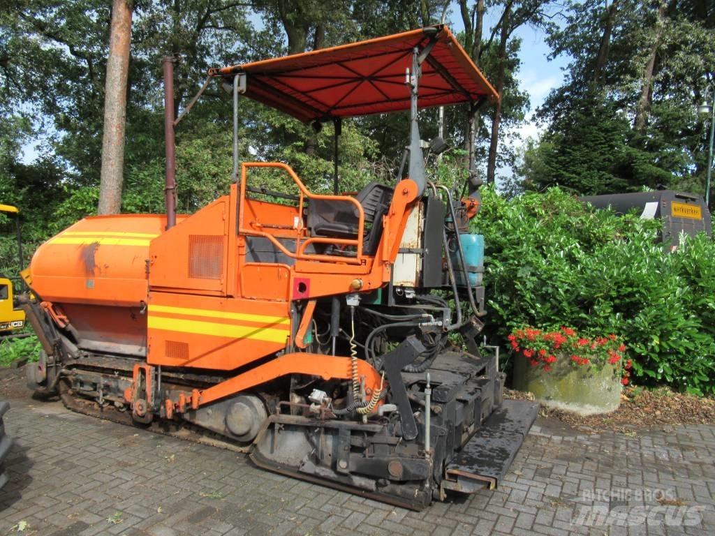 Demag DF 65 C  DF 115 Finišery