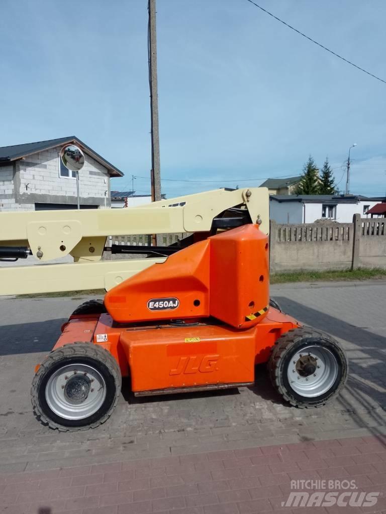 JLG E 450 AJ Kloubové plošiny
