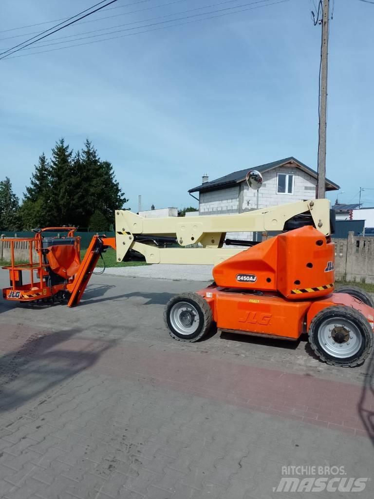 JLG E 450 AJ Kloubové plošiny