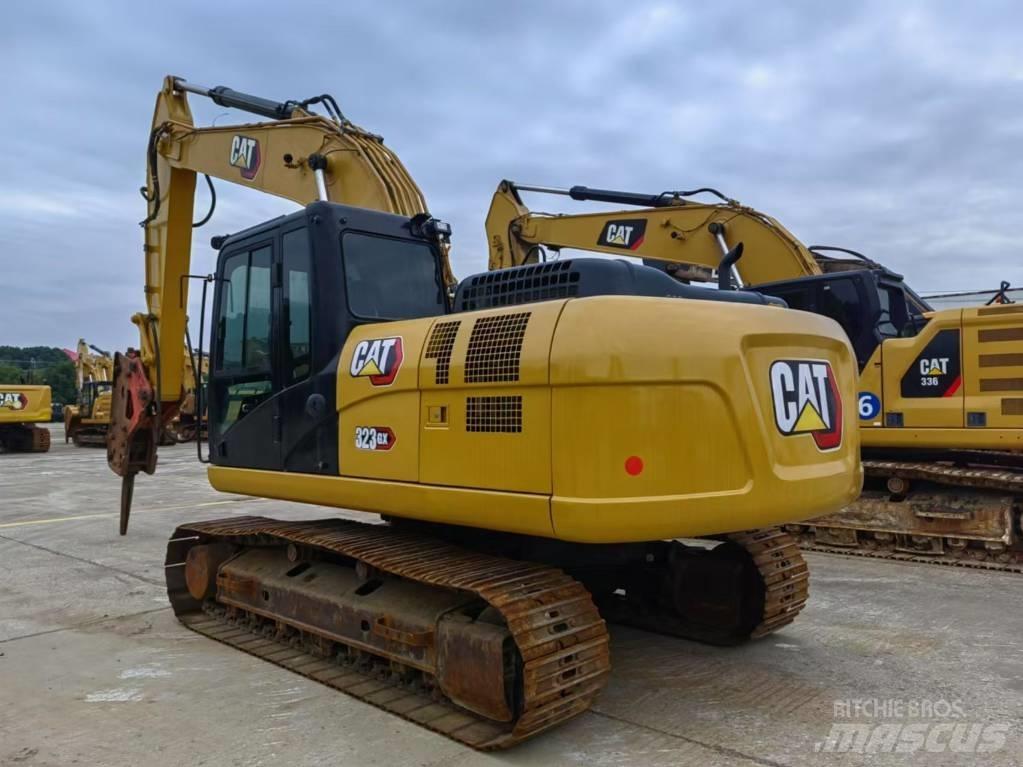 CAT CAT 323GX Pásová rýpadla