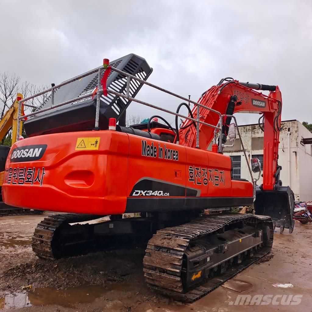 Doosan DX 340 LC Pásová rýpadla