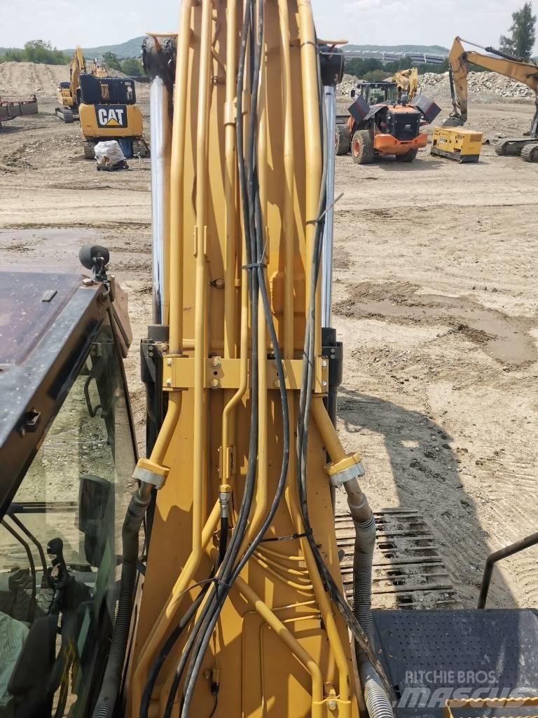 CAT 320 E Pásová rýpadla